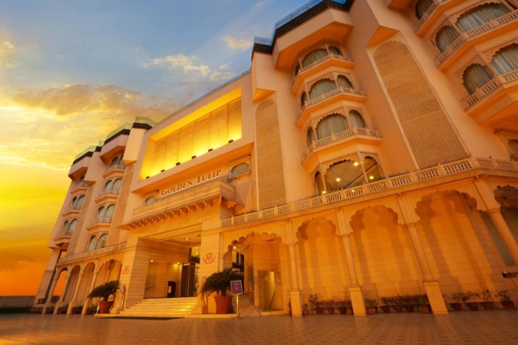 Beach Hotel