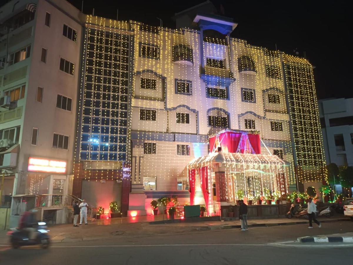 Beach Hotel